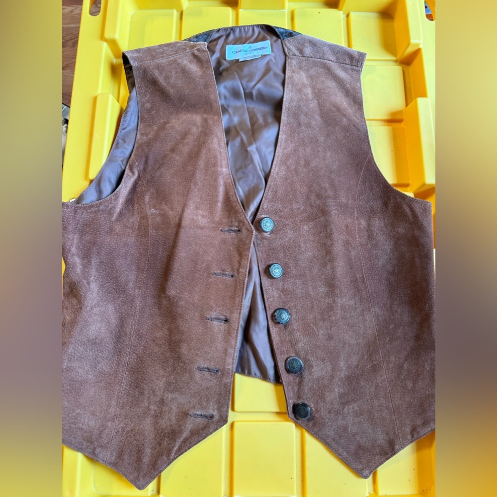 Size small women’s vest